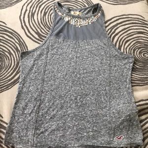 Hollister tank size M